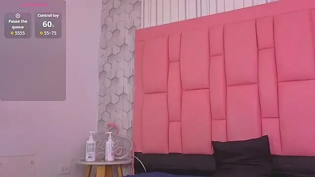 Snapshot of ashlleyray chatting on 10, 6, 2026 ashlleyray online show from 10, 6, 2026