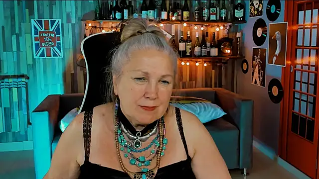 Snapshot of LilaMaharani chatting on 6, 7, 2026 LilaMaharani online show from 6, 7, 2026