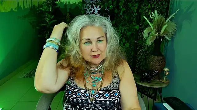 Snapshot of LilaMaharani chatting on 24, 7, 2026 LilaMaharani online show from 24, 7, 2026