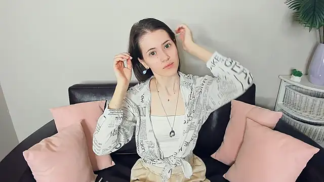 OdiIiaChavarria online show from 6, 3, 2026