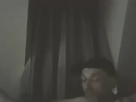 DOUBLETROUBLE7773 online show from 20, 4, 2026