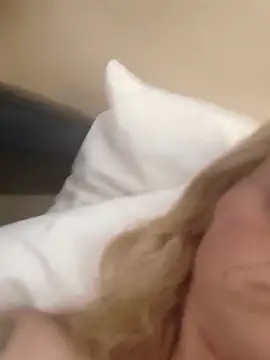 toxicbish online show from 9, 4, 2026