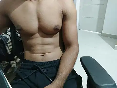 kratosTheHunk online show from 2, 4, 2026