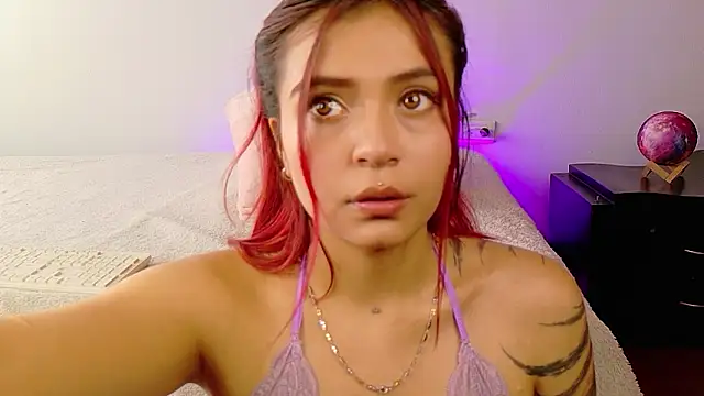 Snapshot of Sophie_Evanns_ chatting on 14, 3, 2026 Sophie Evanns online show from 14, 3, 2026