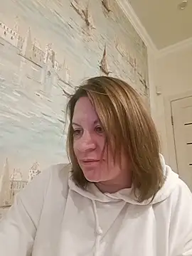 LaraHarper online show from 10, 3, 2026