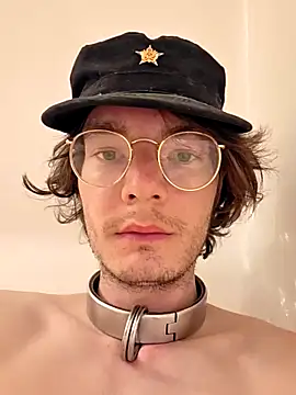 KinkyKittyBoy online show from 21, 4, 2026