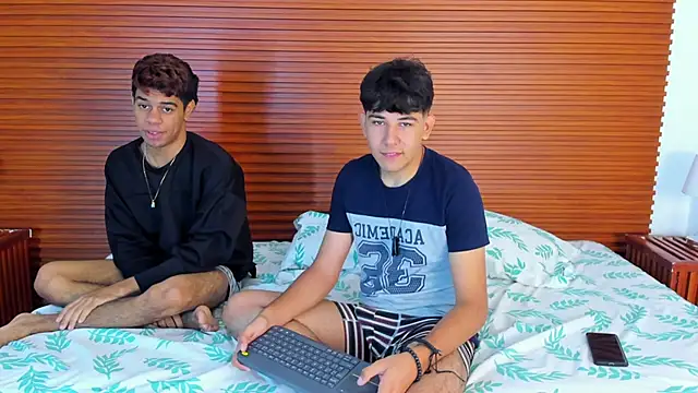 peakk twiinns online show from 31, 3, 2026