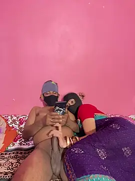 Couple hot999 online show from 19, 7, 2026