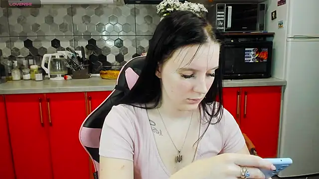 Mary Blu online show from 7, 2, 2025