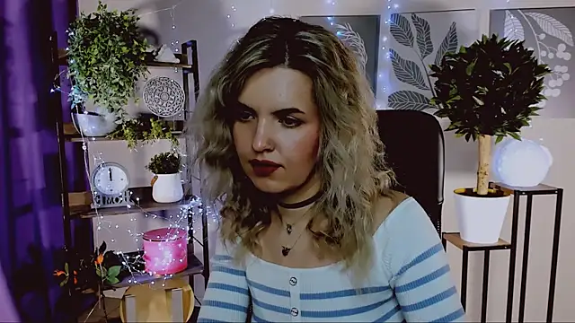 AliceSmite online show from 12, 4, 2026