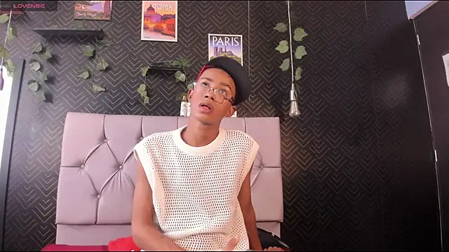 Snapshot of patrick_lovee chatting on 1, 6, 2026 patrick lovee online show from 1, 6, 2026