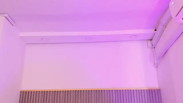 ashvalentine  online show from 6, 4, 2026