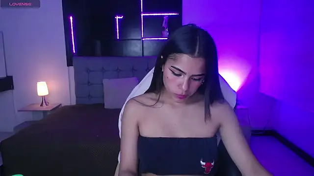  chloe 1 online show from 13, 3, 2026