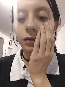 Naomimolie online show from 31, 3, 2026