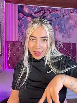 Snapshot of ManuelaVeeleez chatting on 2, 7, 2026 ManuelaVeeleez online show from 2, 7, 2026