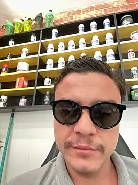 Arthurtatoo28 online show from 3, 3, 2026