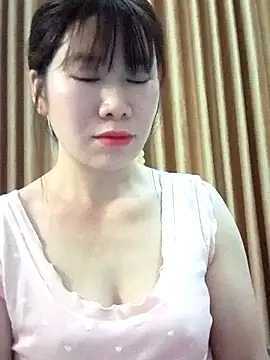 Snapshot of Bondgirl_9 chatting on 27, 4, 2026 Bondgirl 9 online show from 27, 4, 2026