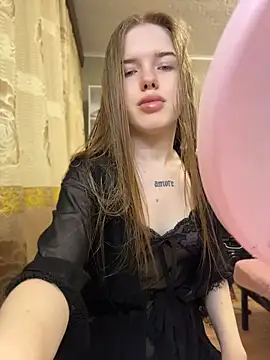 Snapshot of KayShaw chatting on 30, 7, 2026 KayShaw online show from 30, 7, 2026