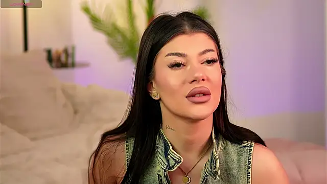 GoldenAlana online show from 12, 3, 2026