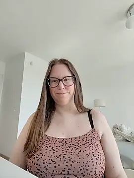 CelineThompson online show from 23, 5, 2026