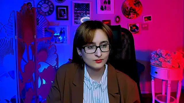 LixeLuna online show from 7, 4, 2026