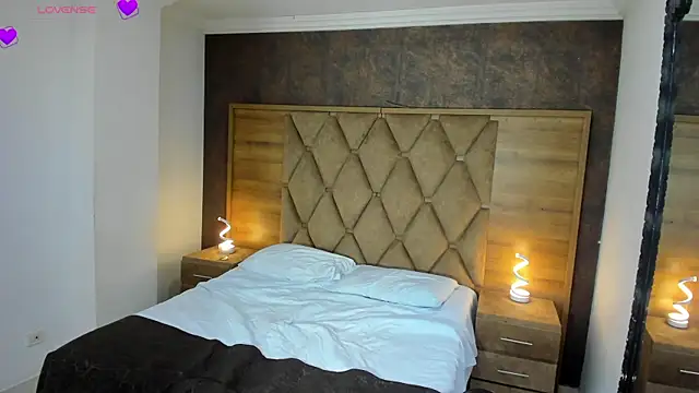 CristineRain online show from 17, 4, 2026