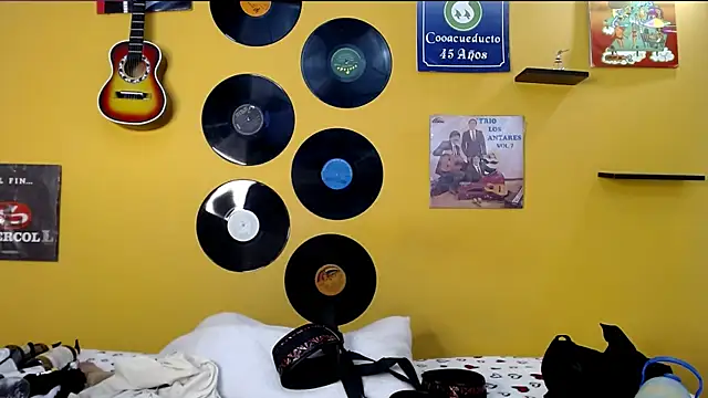 lilithevil32 online show from 3, 4, 2026