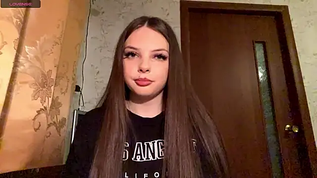 MiaClarka online show from 3, 3, 2026