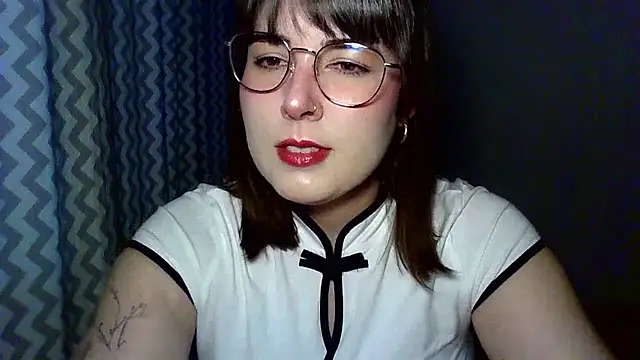 ClaraHard online show from 8, 7, 2026