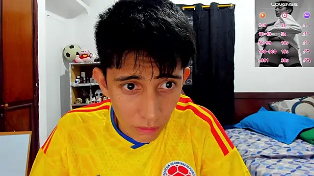 Snapshot of gomitaboy1 chatting on 17, 7, 2026 gomitaboy1 online show from 17, 7, 2026
