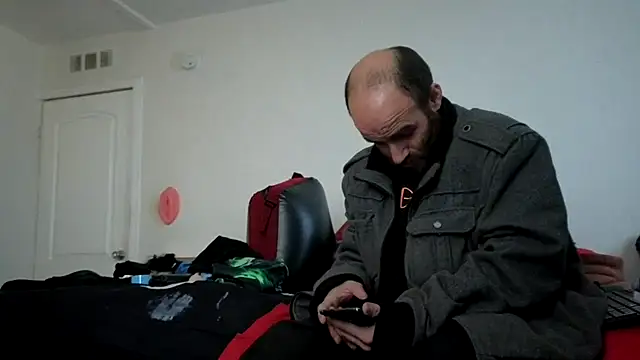 Snapshot of CirclingClass chatting on 28, 11, 2025 CirclingClass online show from 28, 11, 2025