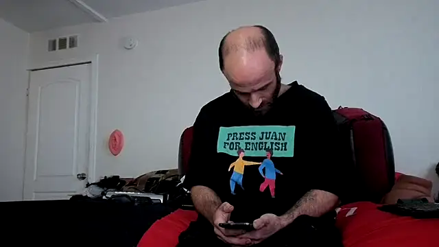 Snapshot of CirclingClass chatting on 30, 11, 2025 CirclingClass online show from 30, 11, 2025