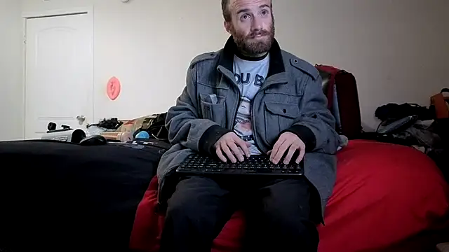 Snapshot of CirclingClass chatting on 2, 12, 2025 CirclingClass online show from 2, 12, 2025