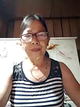 Snapshot of Sky-rain98 chatting on 2, 6, 2026 Sky-rain98 online show from 2, 6, 2026