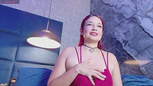 Snapshot of PaulaVegaa chatting on 4, 6, 2026 PaulaVegaa online show from 4, 6, 2026