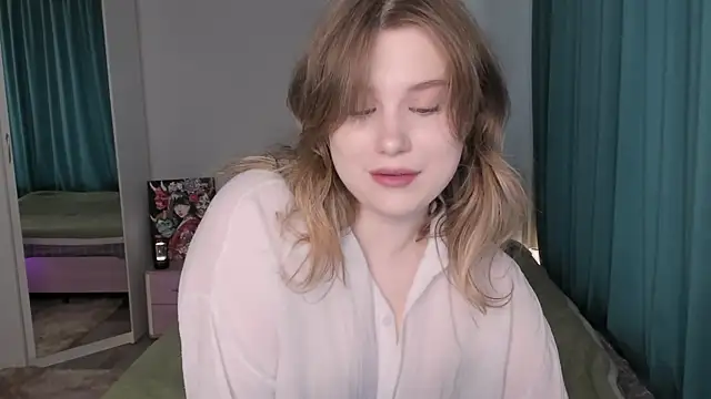 Snapshot of JennyHardy chatting on 28, 7, 2026 JennyHardy online show from 28, 7, 2026