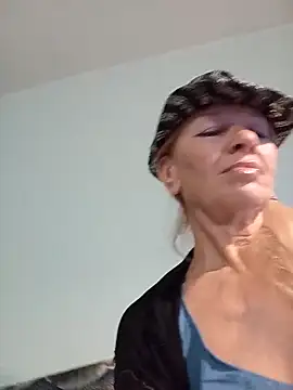 ViktoriaSexi1 online show from 10, 4, 2026