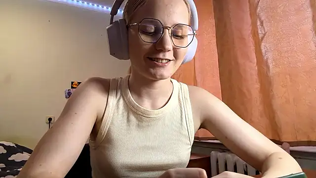 LolaSpermina online show from 6, 3, 2026