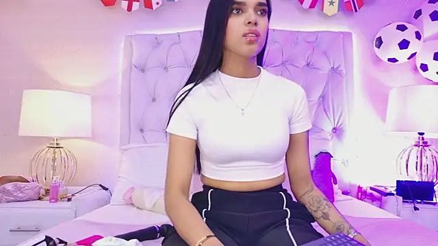 MeganRoseh online show from 4, 7, 2026