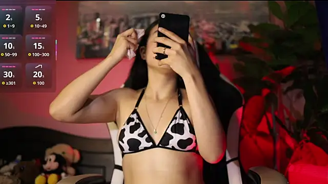 Danaa Rousee  online show from 23, 3, 2026