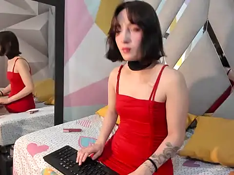 Rosalie Velvet online show from 10, 3, 2026