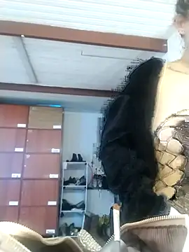 CynthiaMore online show from 16, 5, 2026