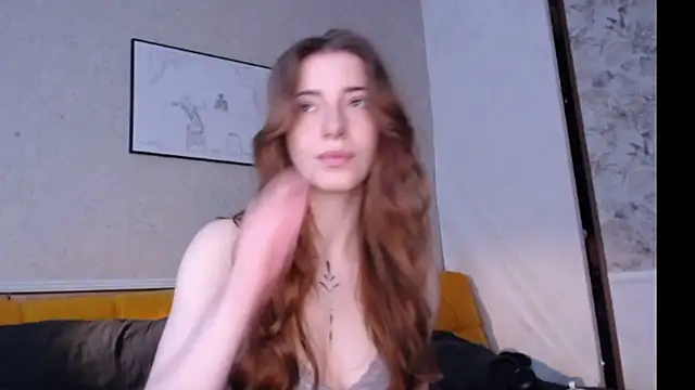 Lola dinky online show from 15, 4, 2026