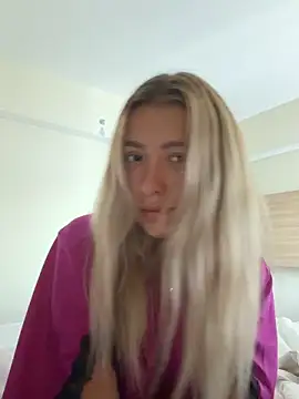 SweeetyGirll online show from 6, 3, 2026