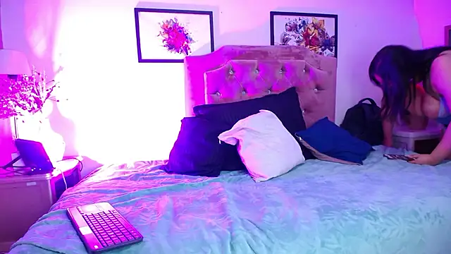 Selenee23 online show from 11, 3, 2026