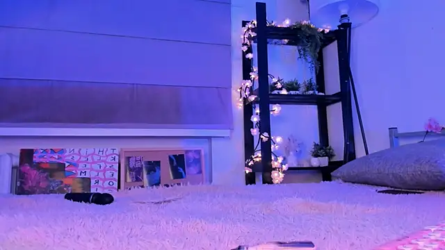 DaisyPillow online show from 25, 6, 2026