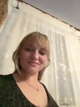 Snapshot of lovely_angel_baby chatting on 25, 6, 2026 lovely angel baby online show from 25, 6, 2026