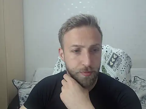 Snapshot of BlondEagleMuscle chatting on 24, 4, 2026 BlondEagleMuscle online show from 24, 4, 2026