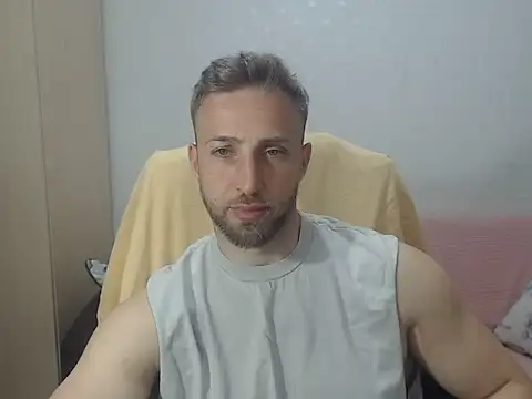 Snapshot of BlondEagleMuscle chatting on 21, 5, 2026 BlondEagleMuscle online show from 21, 5, 2026