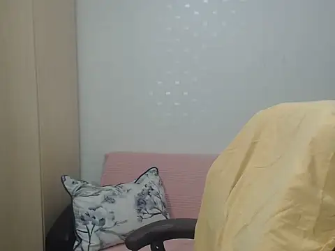 Snapshot of BlondEagleMuscle chatting on 22, 5, 2026 BlondEagleMuscle online show from 22, 5, 2026